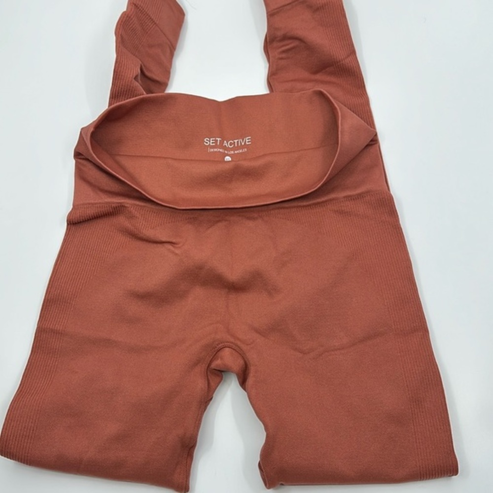 Set active xs terra cotta leggings. Sculptflex